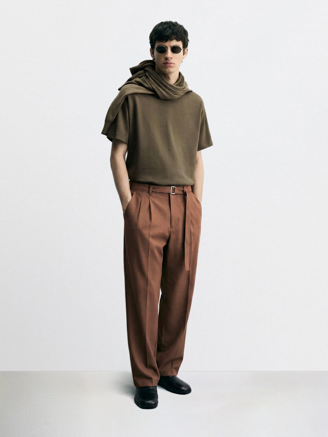 Men's Brown Relaxed Fit Solid Utility Trousers