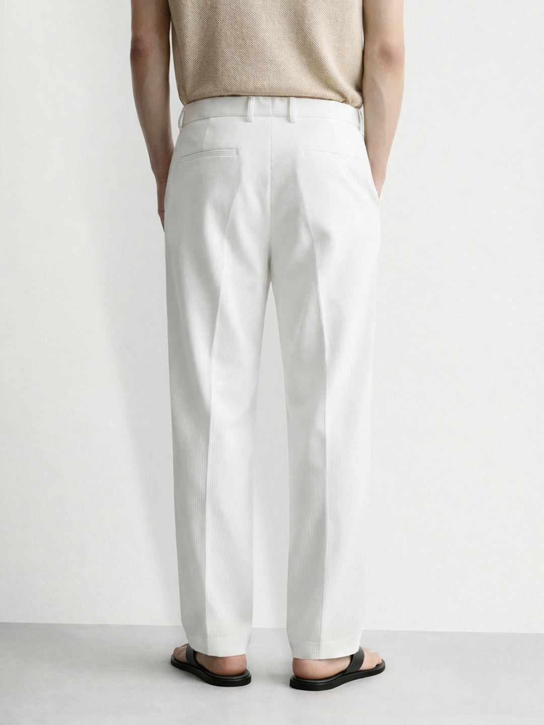 Men's White Relaxed Fit Solid Utility Trousers