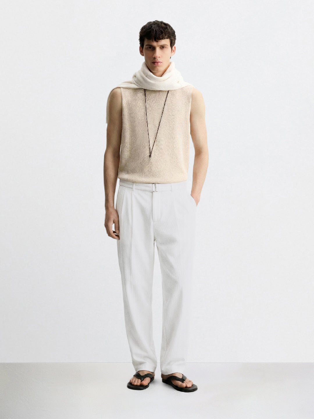 Men's White Relaxed Fit Solid Utility Trousers