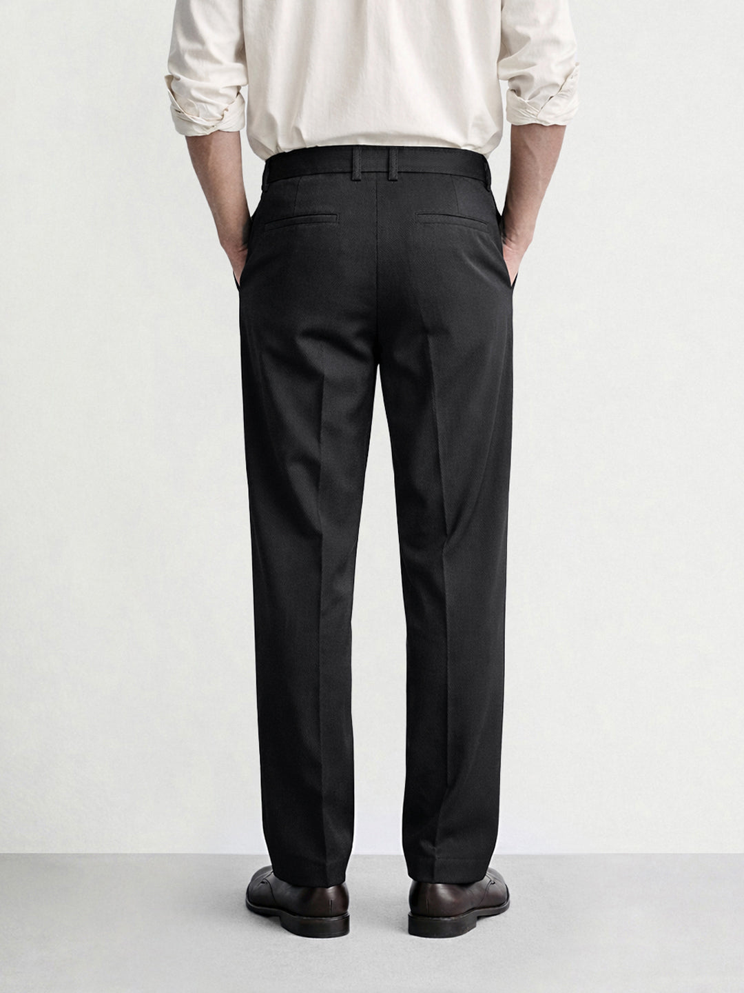 Men's Black Relaxed Fit Solid Utility Trousers