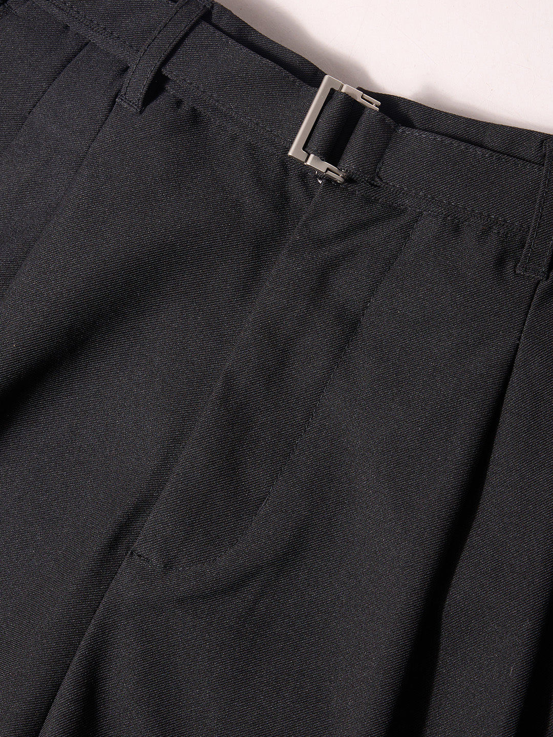 Men's Black Relaxed Fit Solid Utility Trousers