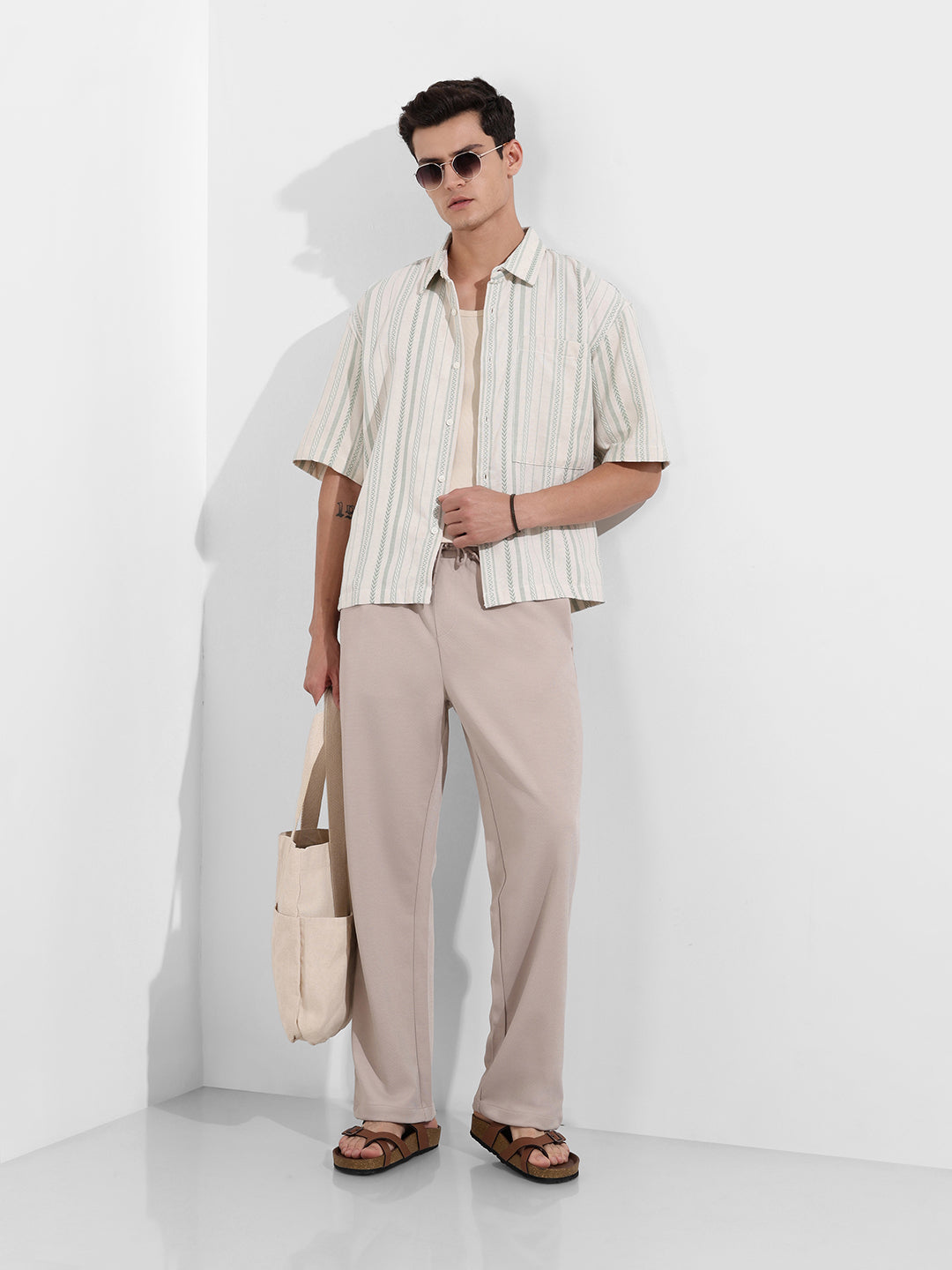 Men's Green Boxy Fit Resort Wear Textured Shirt