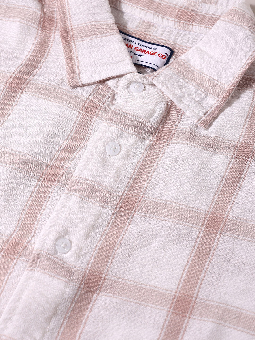 Men's White Relaxed Fit Checked Casual Shirt