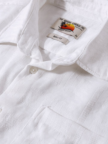 Men's White Boxy Fit Textured Resort Wear Shirt