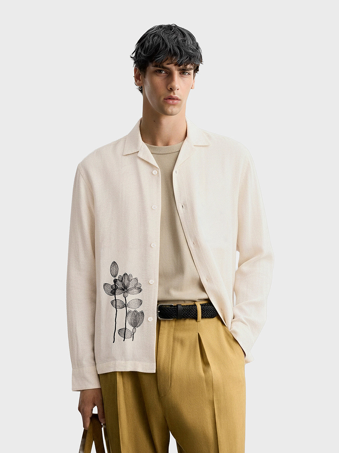 Men's Cream Relaxed Fit Solid Casual Shirt