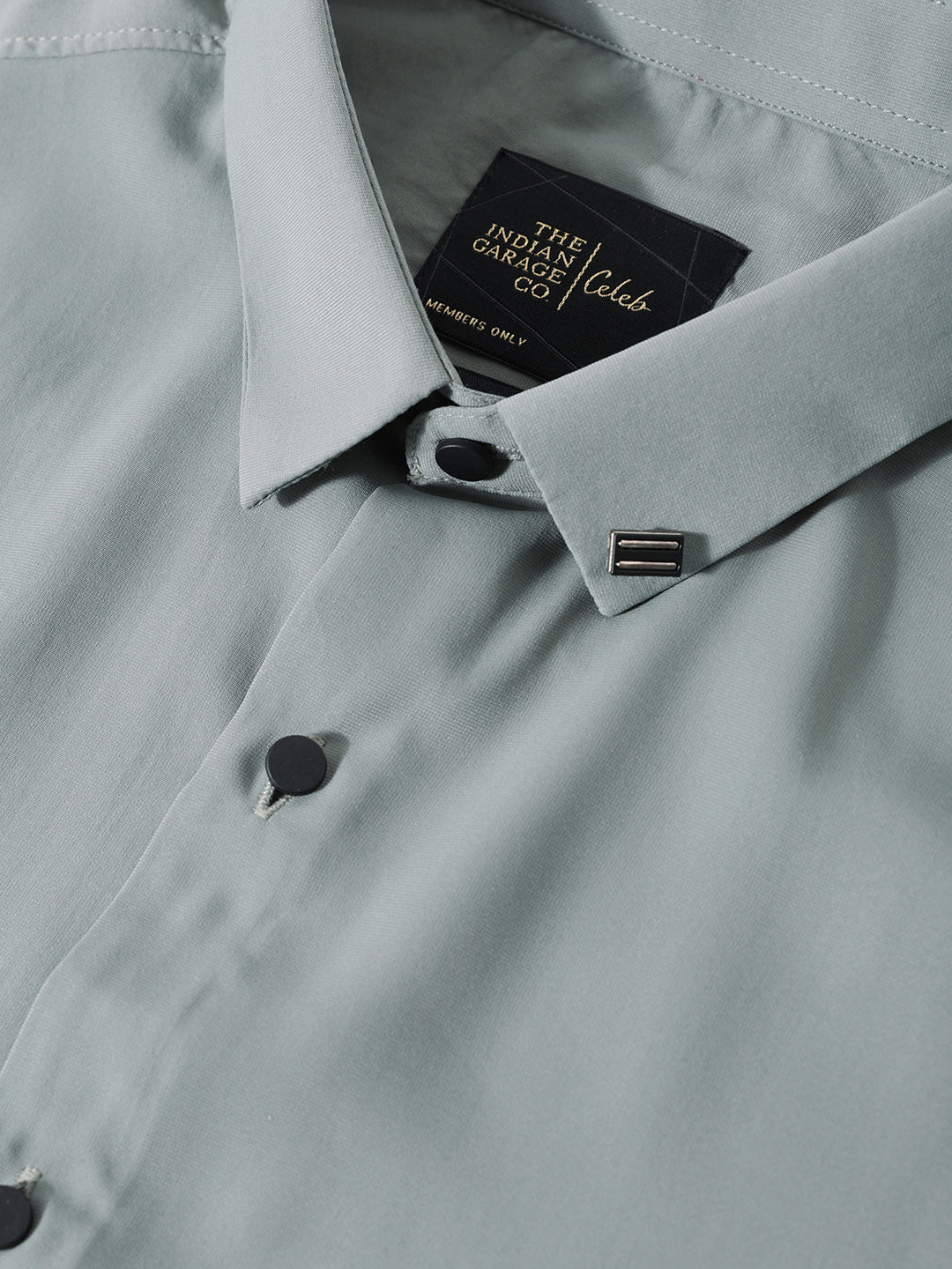 Men's Green Slim Fit Party Wear Solid Shirt