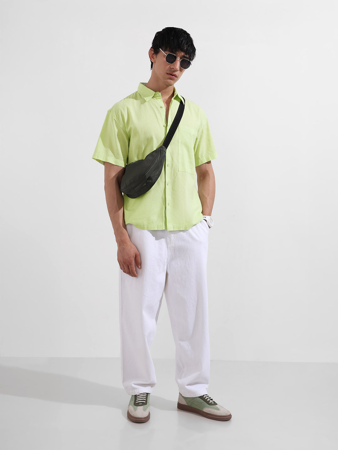 Men's Green Relaxed Fit Casual Shirt