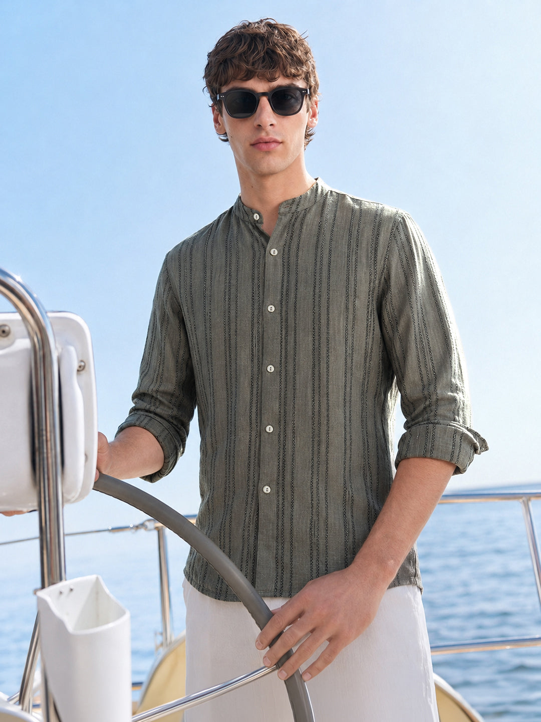 Men's Green Relaxed Fit Vertical Stripes Resort Wear Shirt