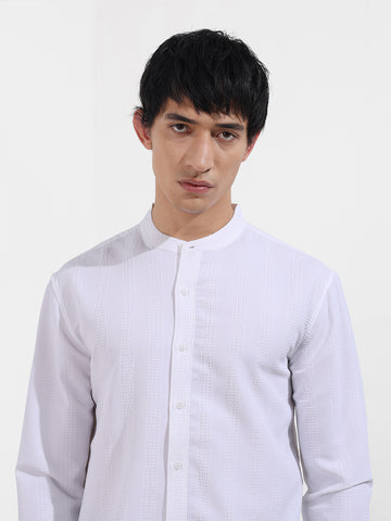 Men's White Relaxed Fit Textured Resort Wear Shirt