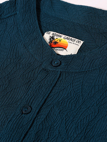 Men's Teal Regular Fit Textured Resort Wear Shirt