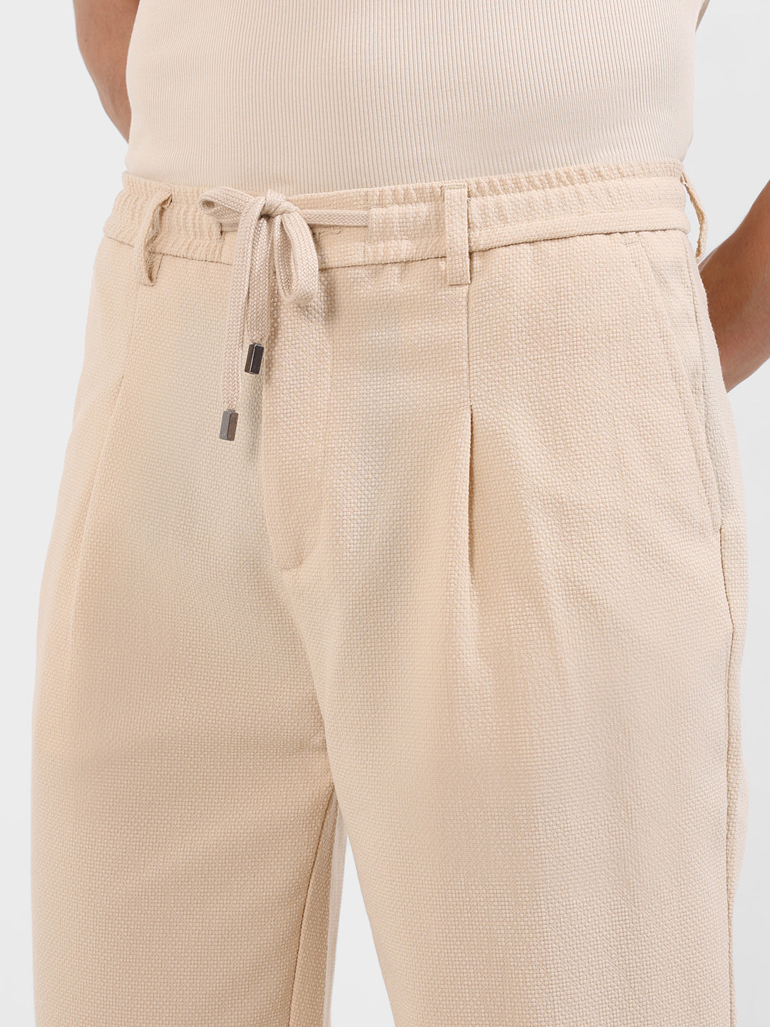 Men's Beige Relaxed Fit Textured Casual Trousers