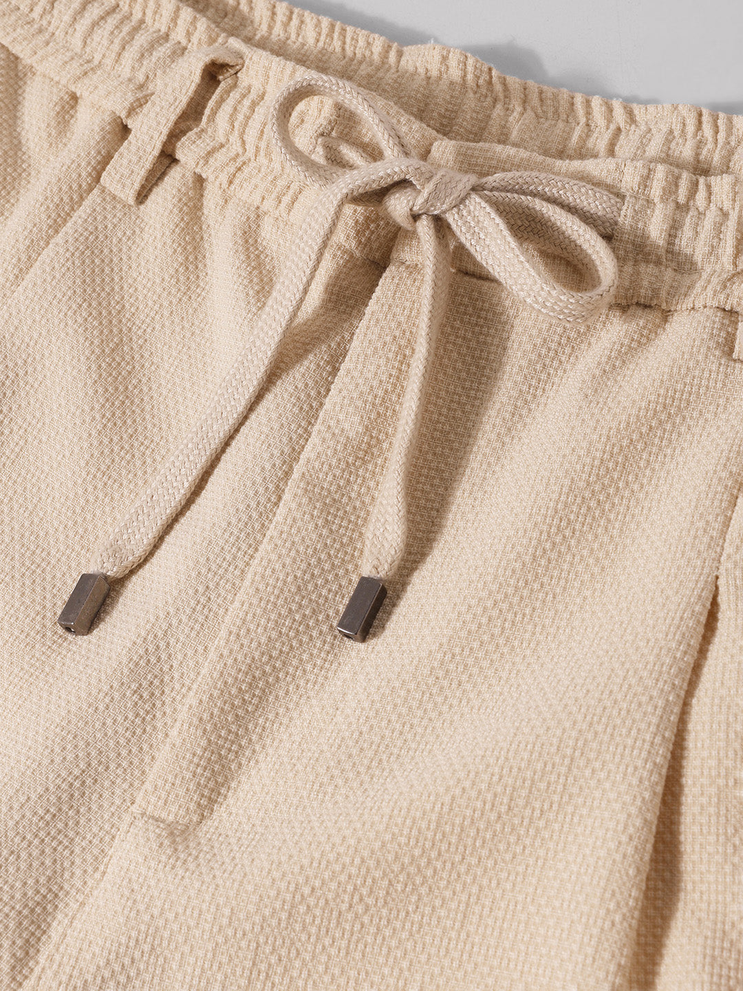 Men's Beige Relaxed Fit Textured Casual Trousers
