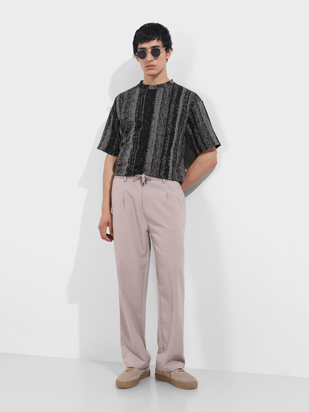 Men's Grey Relaxed Fit Textured Casual Trousers
