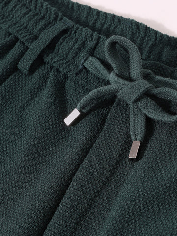 Men's Green Relaxed Fit Textured Casual Trousers