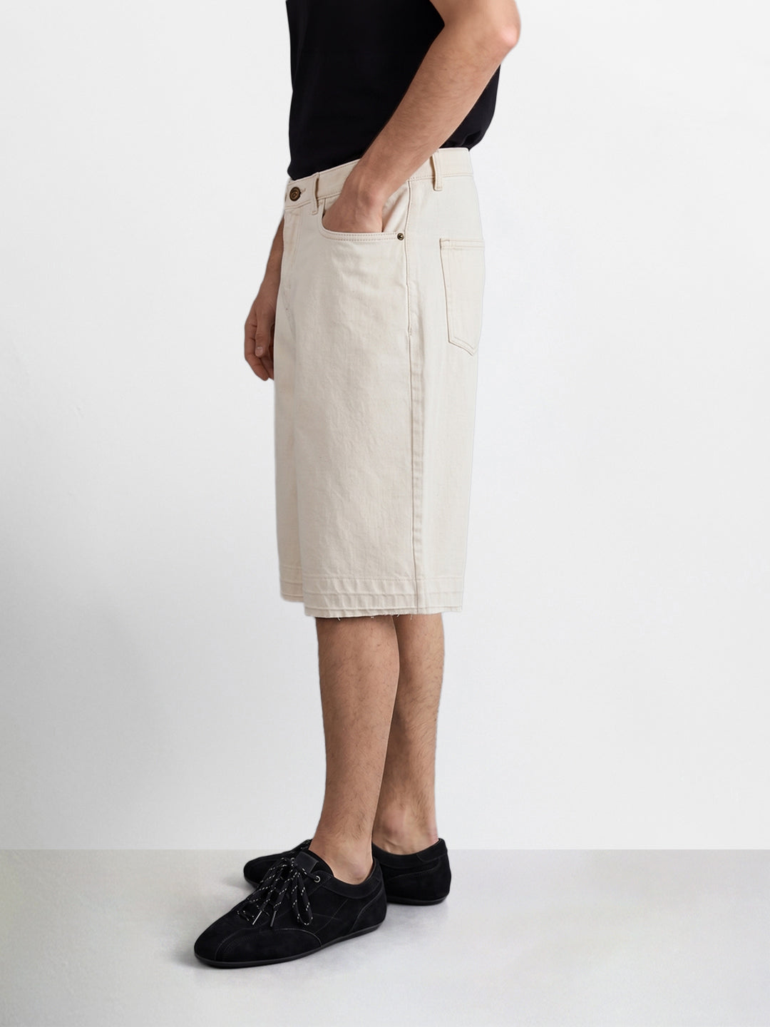Men's White Wide Leg Fit Solid Retro Wear Shorts
