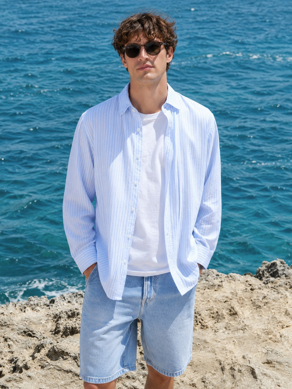 Men's Blue Relaxed Fit Striped Casual Shirt