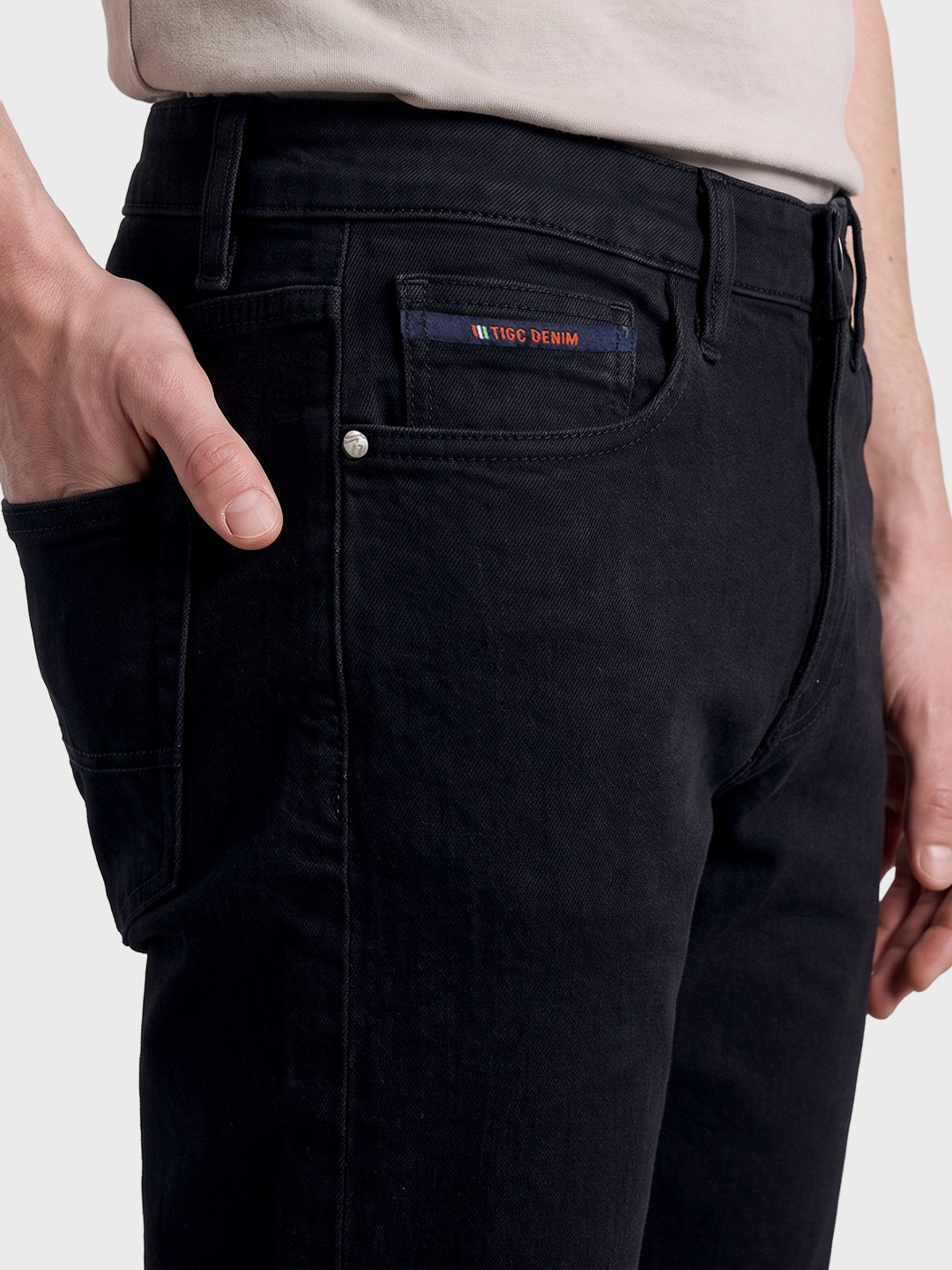 Men's Black Slim Fit Solid Casual Jeans