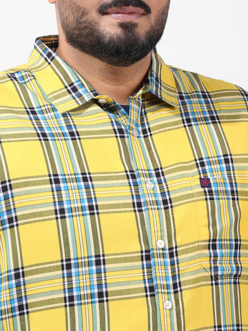 Men's Yellow Regular Fit Checked Casual Shirt