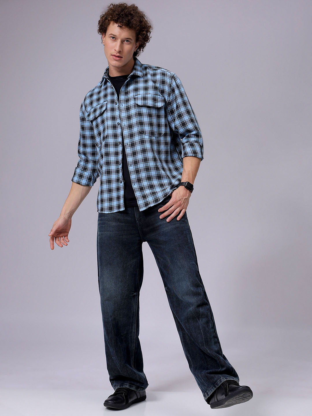 Men's Blue Relaxed Fit Checked Casual Shirt