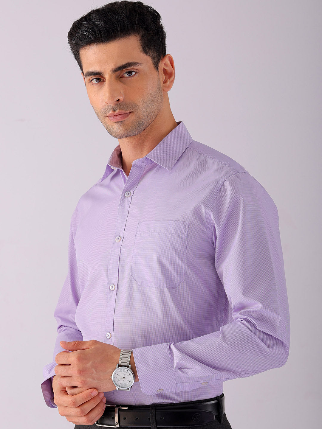 Shop Men's Checked Slim Fit Formal Shirt Online.