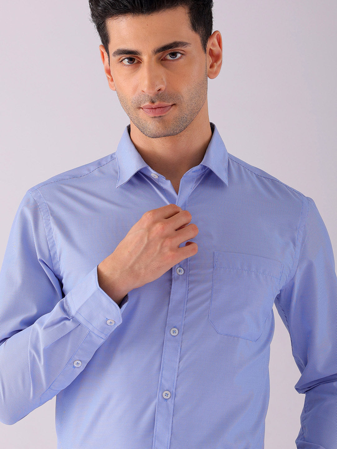 Shop Men's Checked Slim Fit Formal Shirt Online.