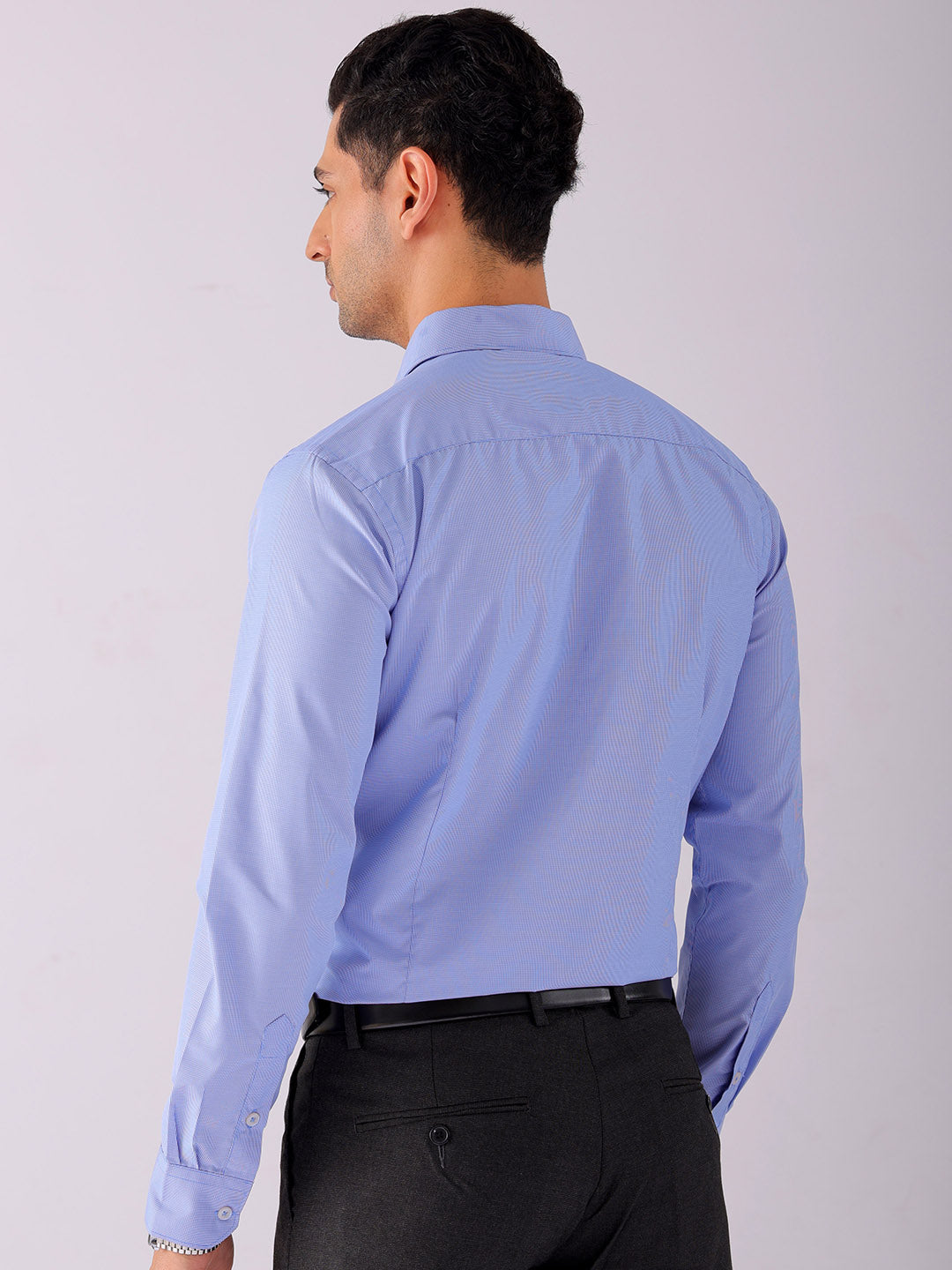 Shop Men's Checked Slim Fit Formal Shirt Online.