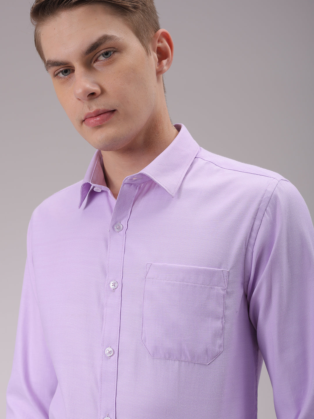 Men's Lavender Slim Fit Solid Formal Shirt