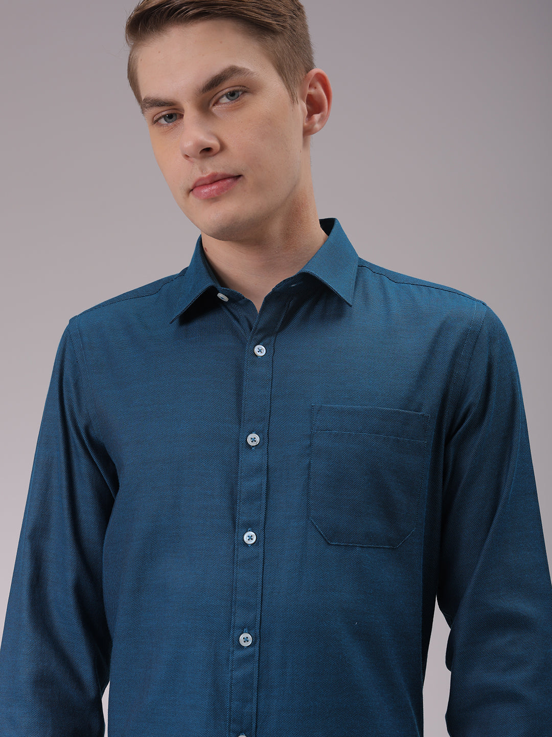 Men's Blue Slim Fit Solid Formal Shirt