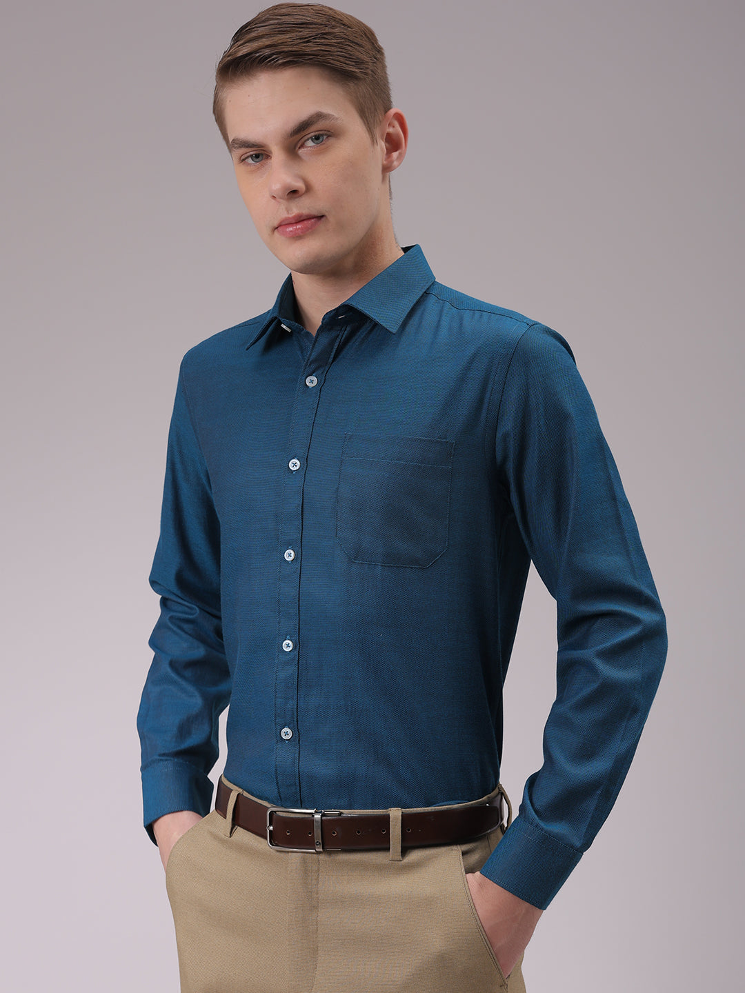 Men's Blue Slim Fit Solid Formal Shirt