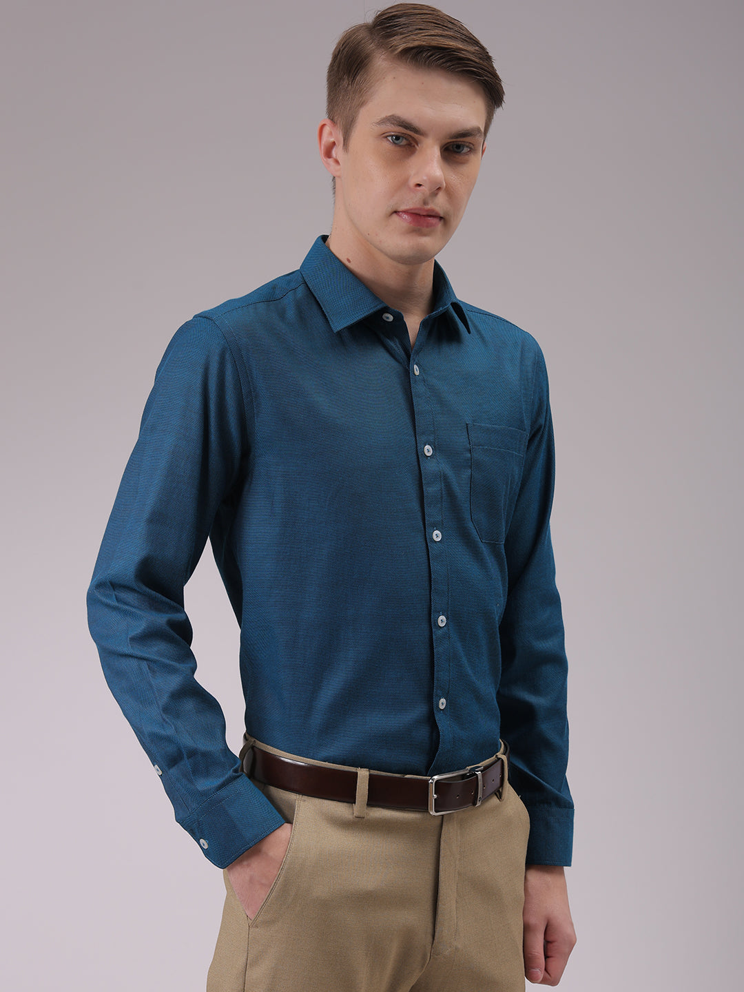 Men's Blue Slim Fit Solid Formal Shirt