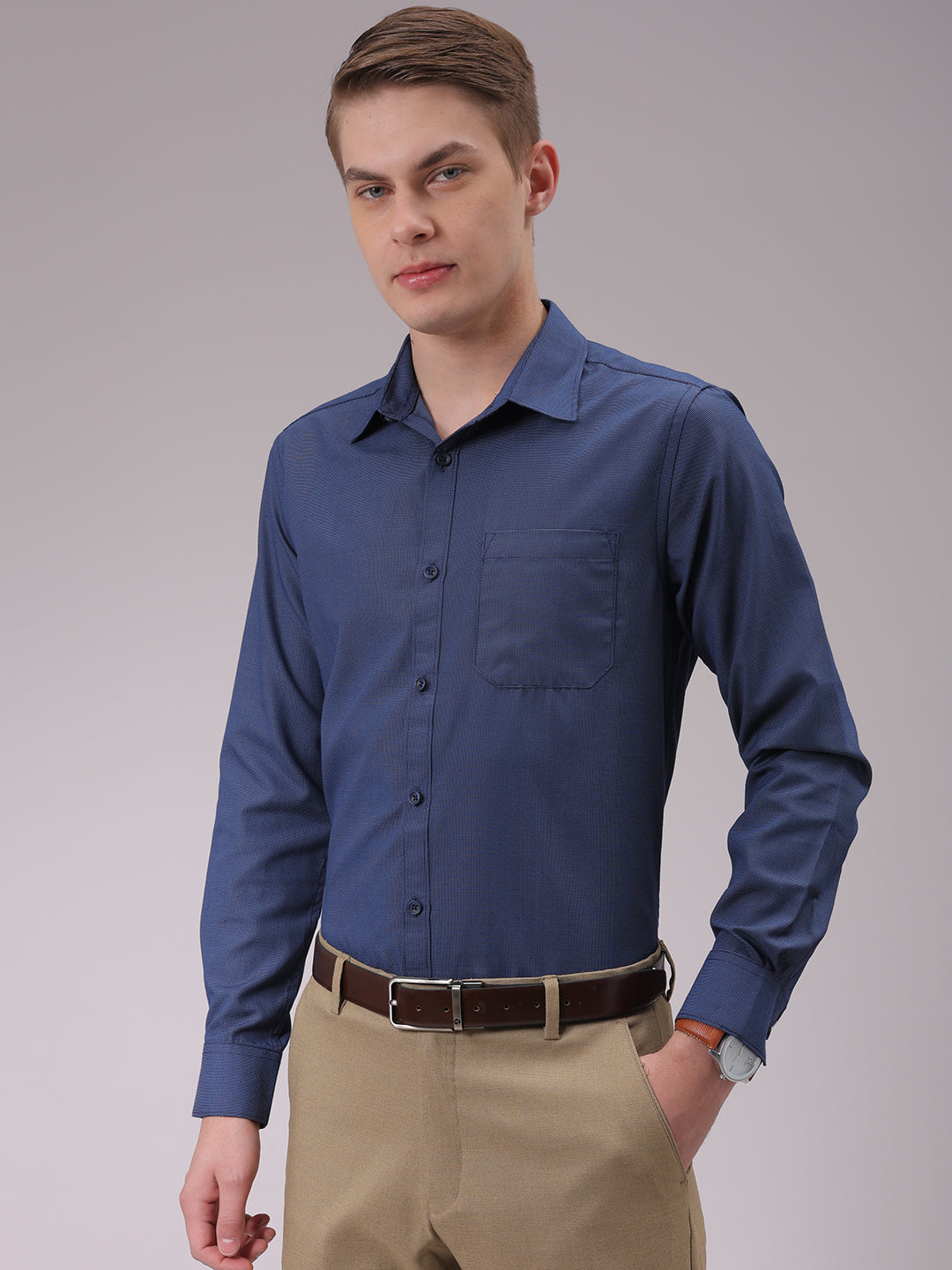 Men's Navy Blue Slim Fit Solid Formal Shirt