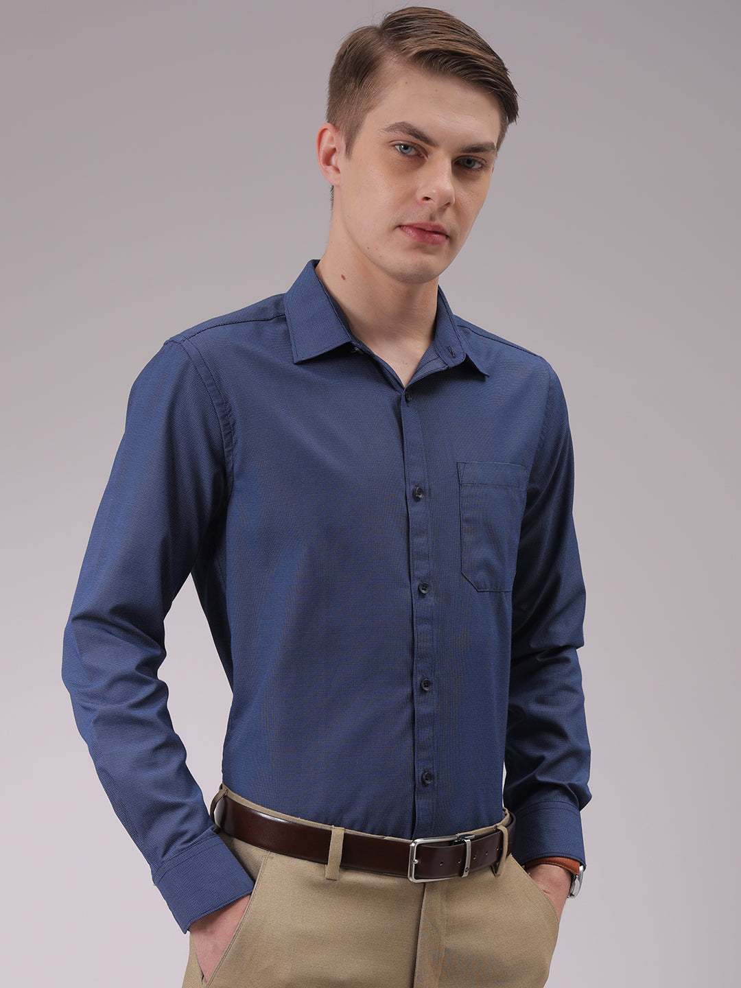 Men's Navy Blue Slim Fit Solid Formal Shirt