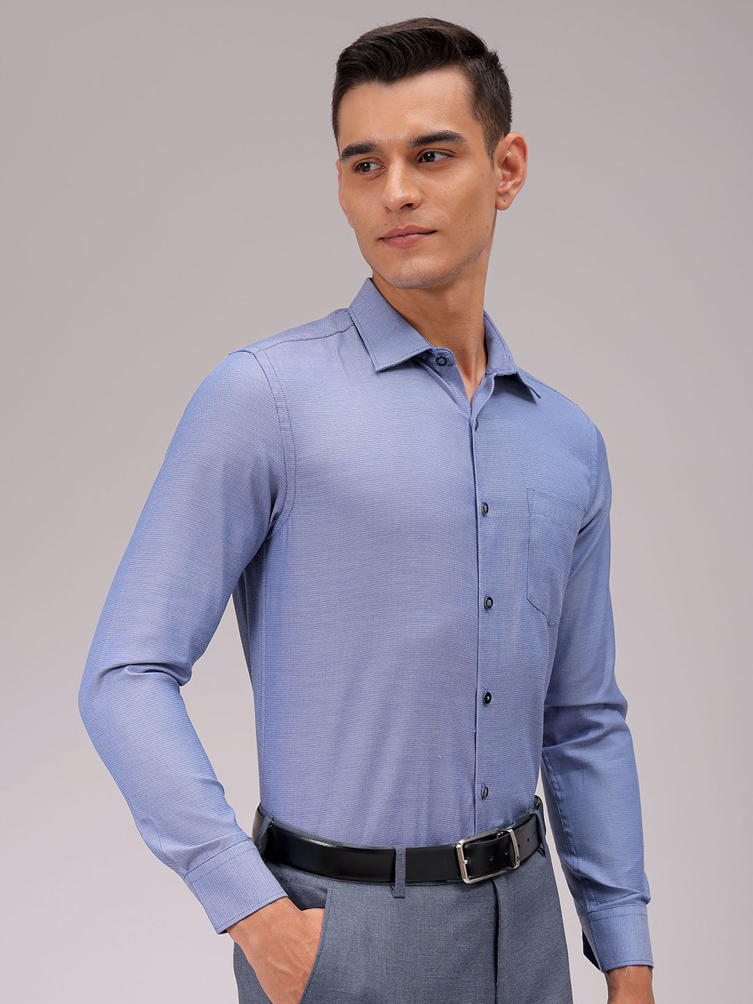 Men's Slim Fit Solid Formal Shirt