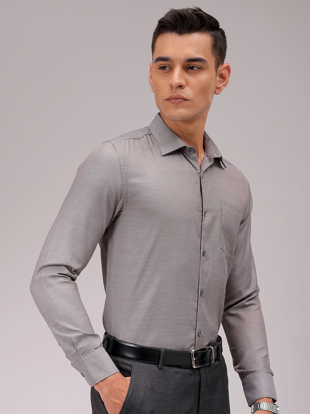 Men's Slim Fit Solid Formal Shirt