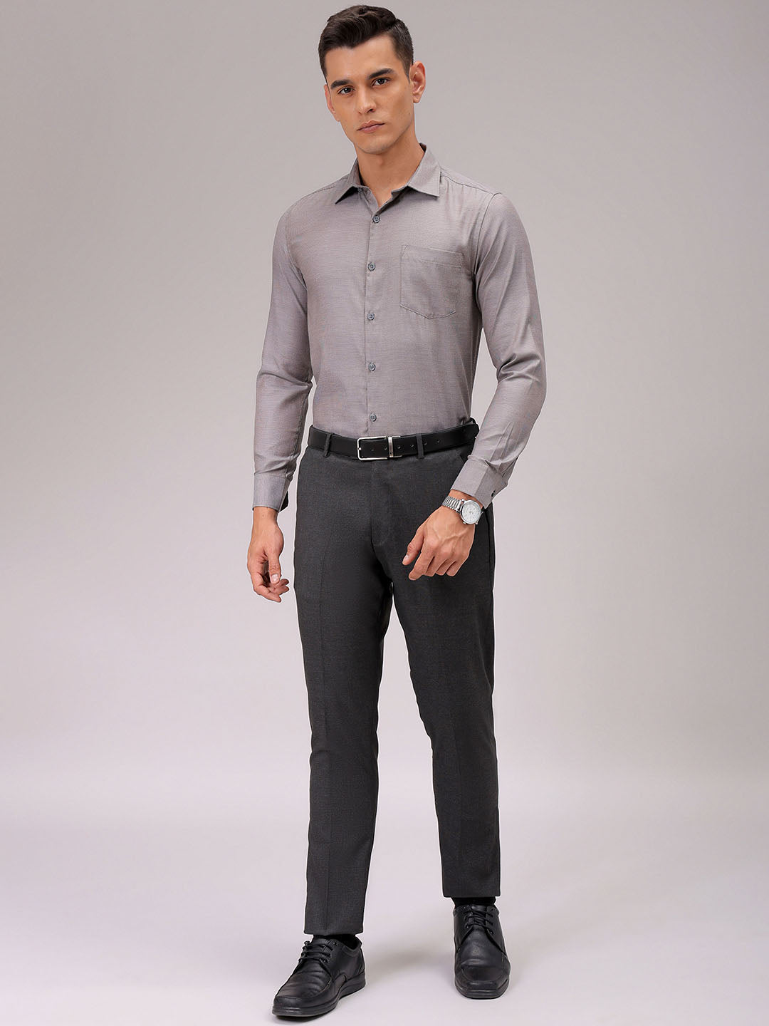 Men's Slim Fit Solid Formal Shirt