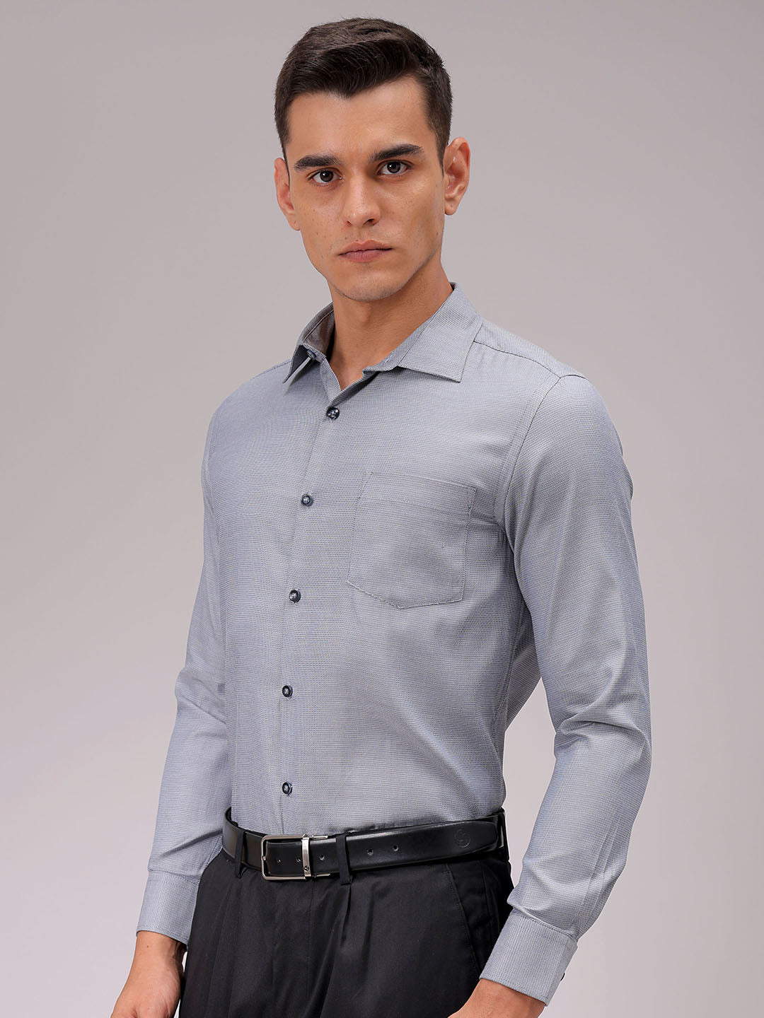 Men's Slim Fit Solid Formal Shirt