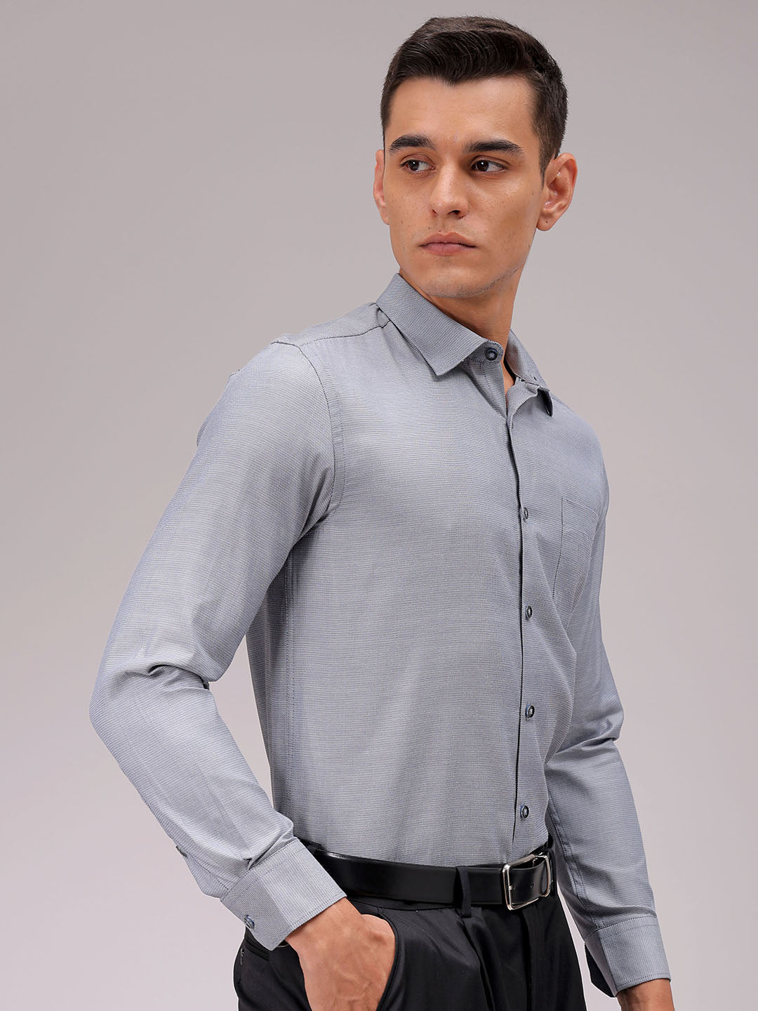 Men's Slim Fit Solid Formal Shirt