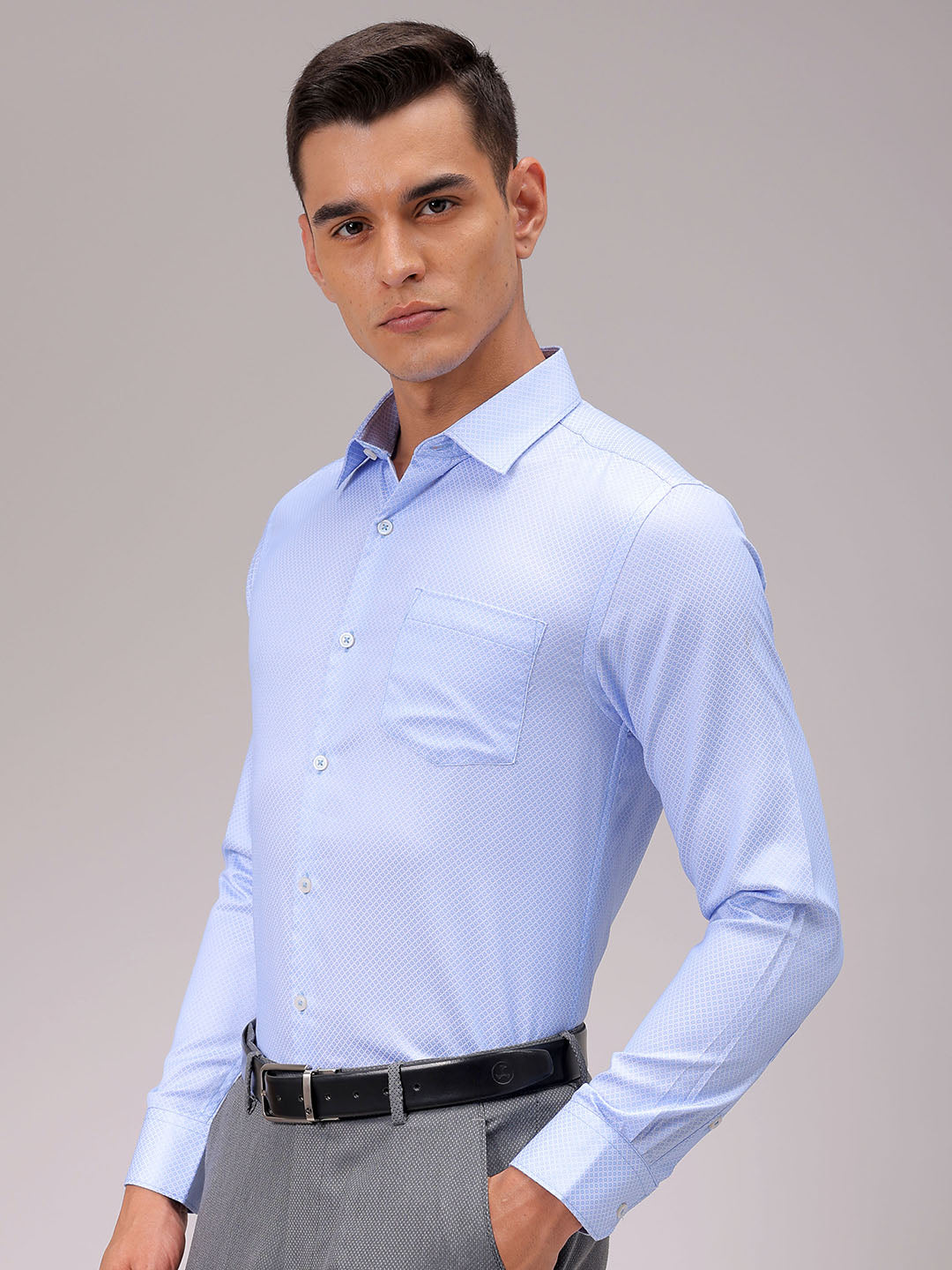 Men's Slim Fit Solid Formal Shirt