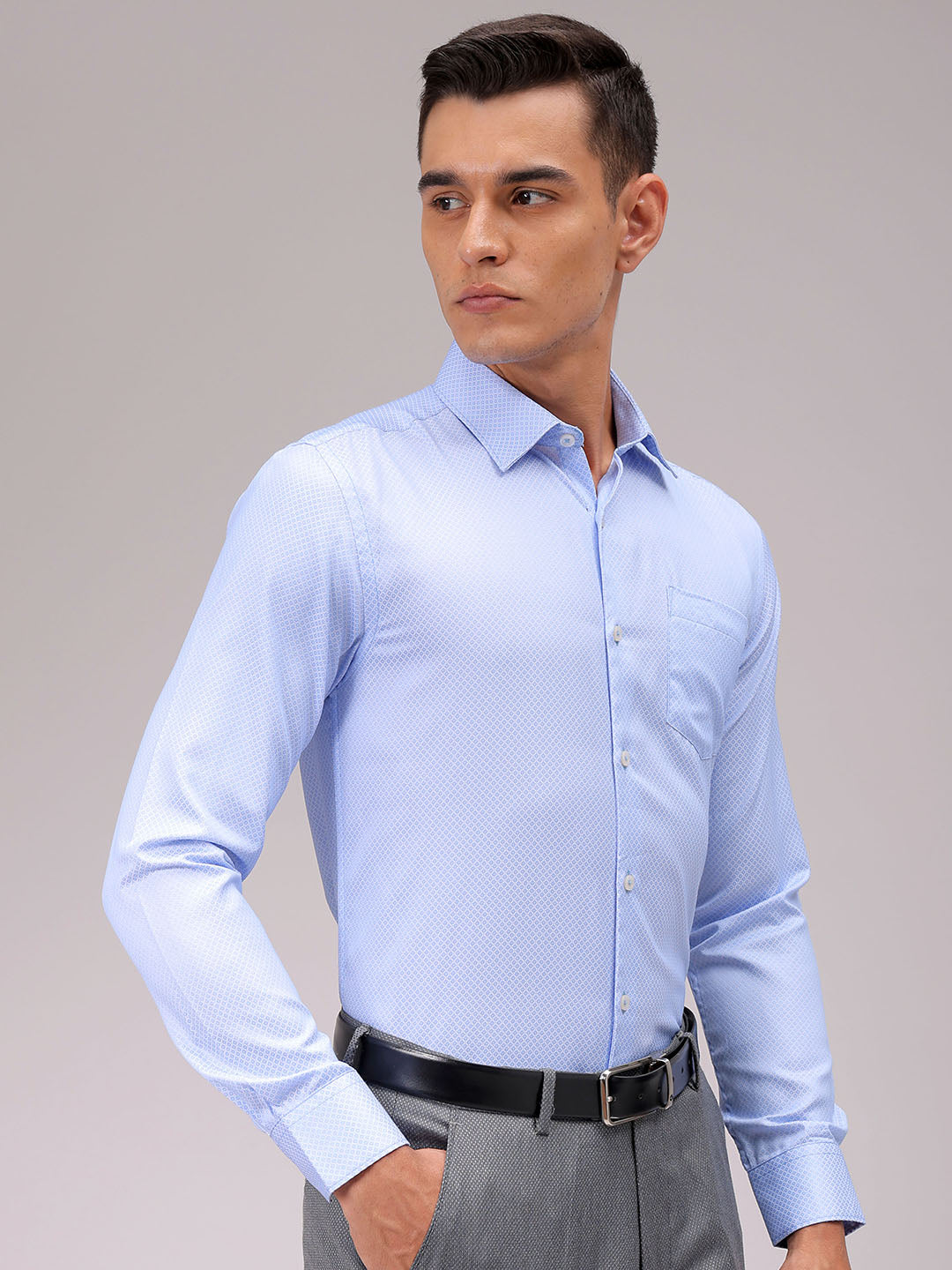 Men's Slim Fit Solid Formal Shirt