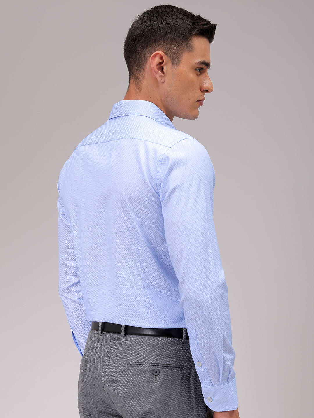 Men's Slim Fit Solid Formal Shirt