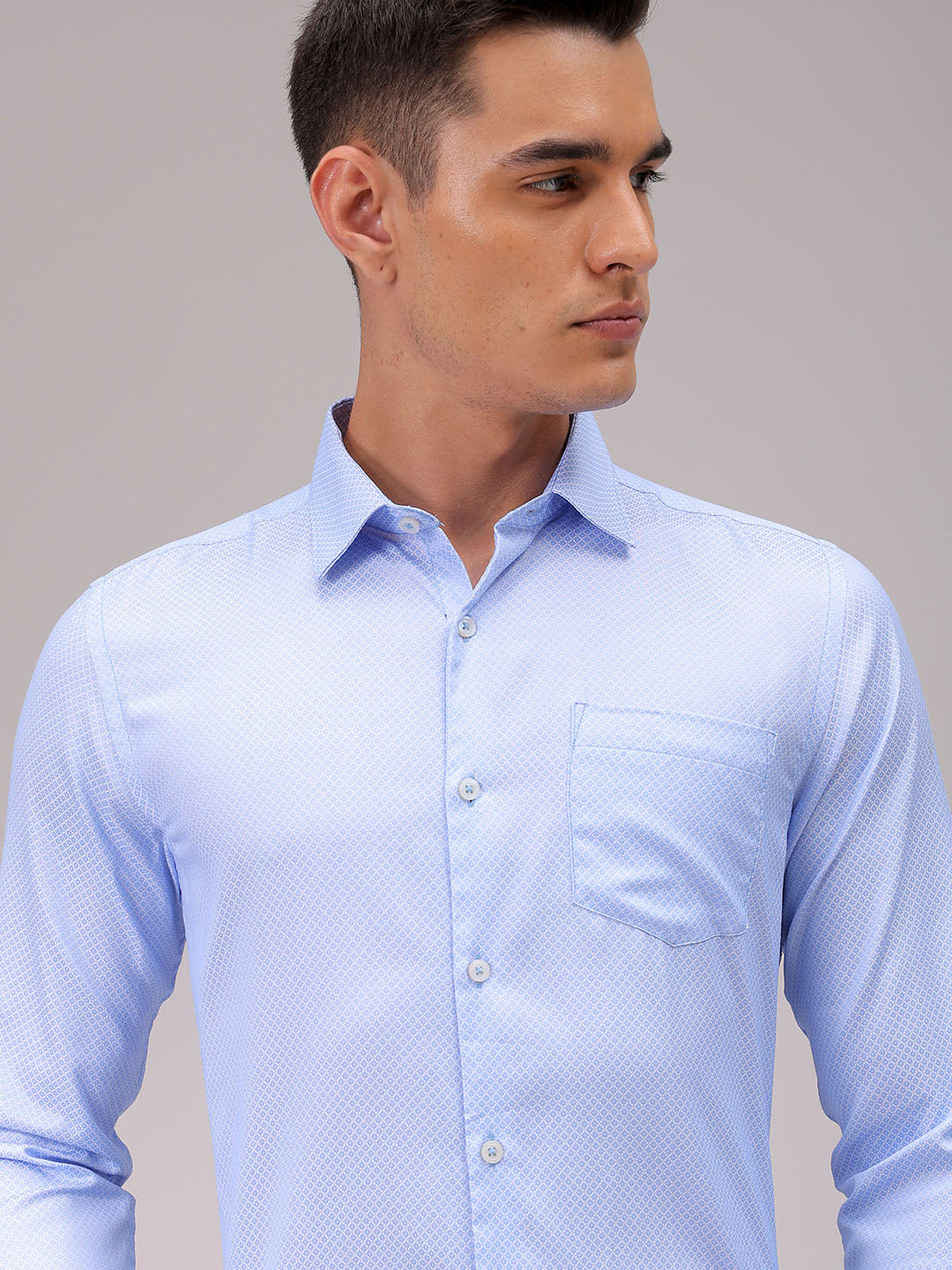 Men's Slim Fit Solid Formal Shirt