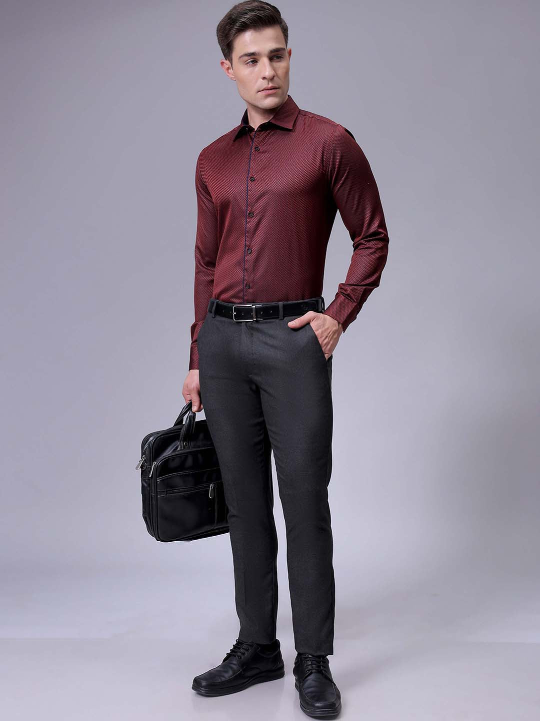 Men's Maroon Slim Fit Solid Formal Shirt
