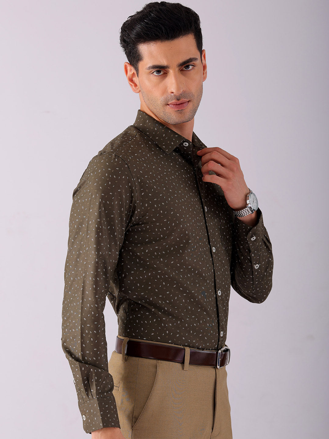 Shop Men's Ditsy Printed Slim Fit Formal Shirt Online.