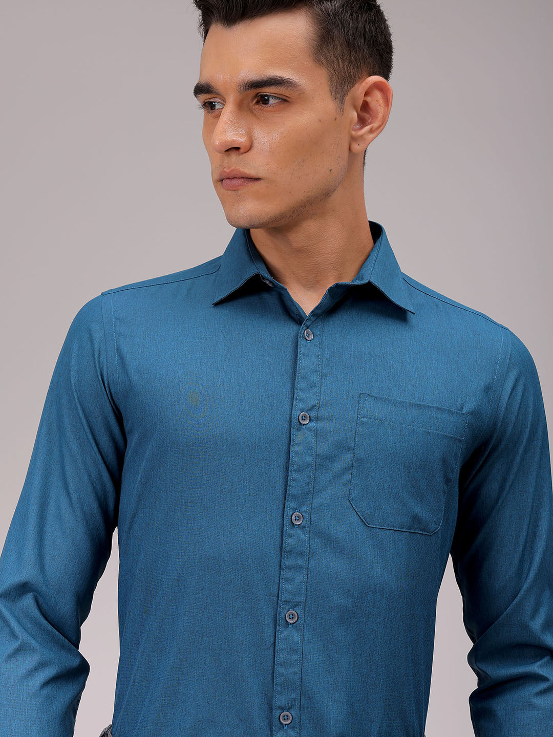 Men's Slim Fit Solid Formal Shirt