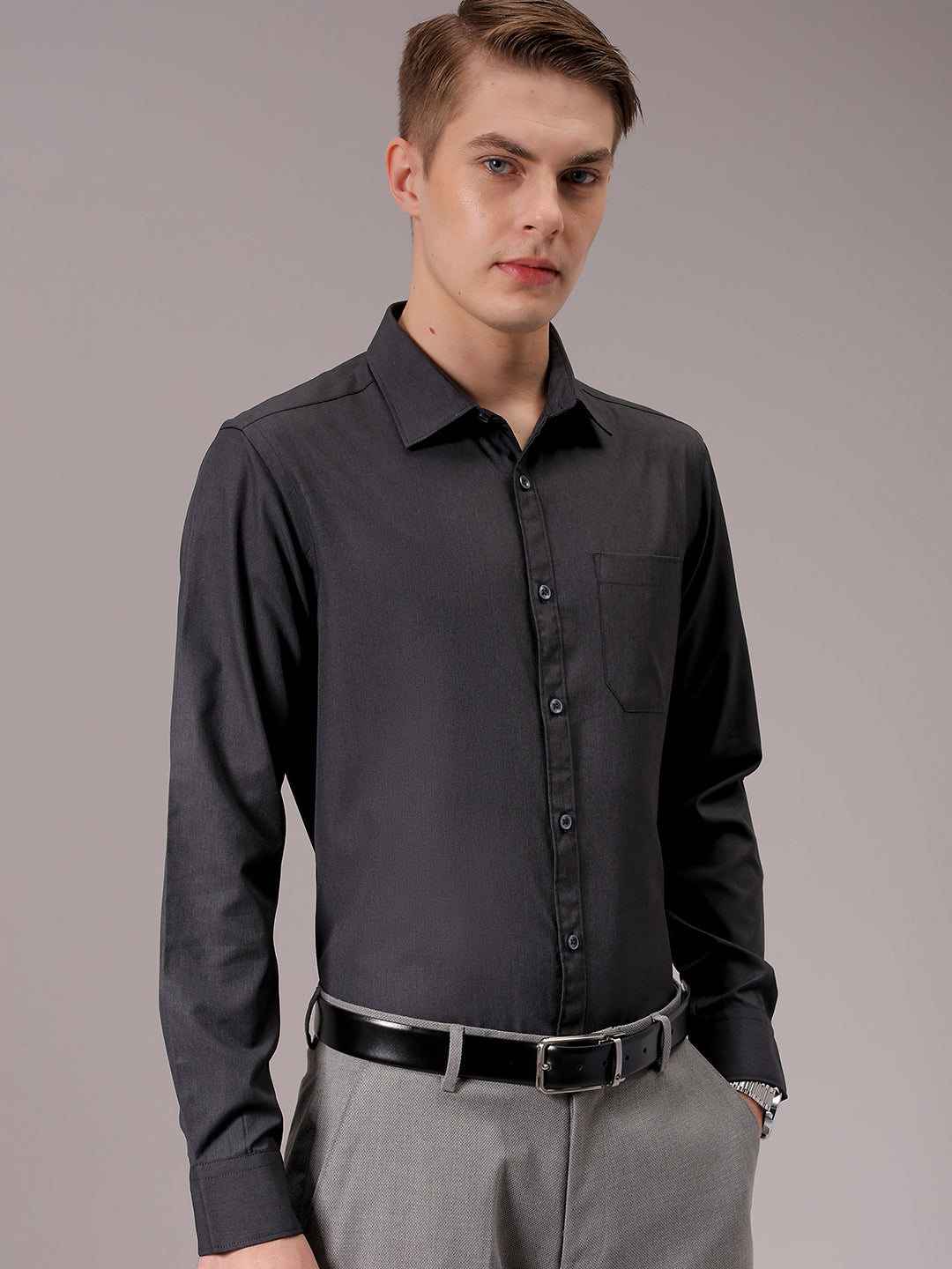 Men's Black Slim Fit Solid Formal Shirt