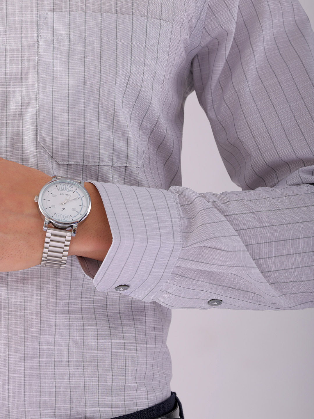 Shop Men's Striped Slim Fit Formal Shirt Online.