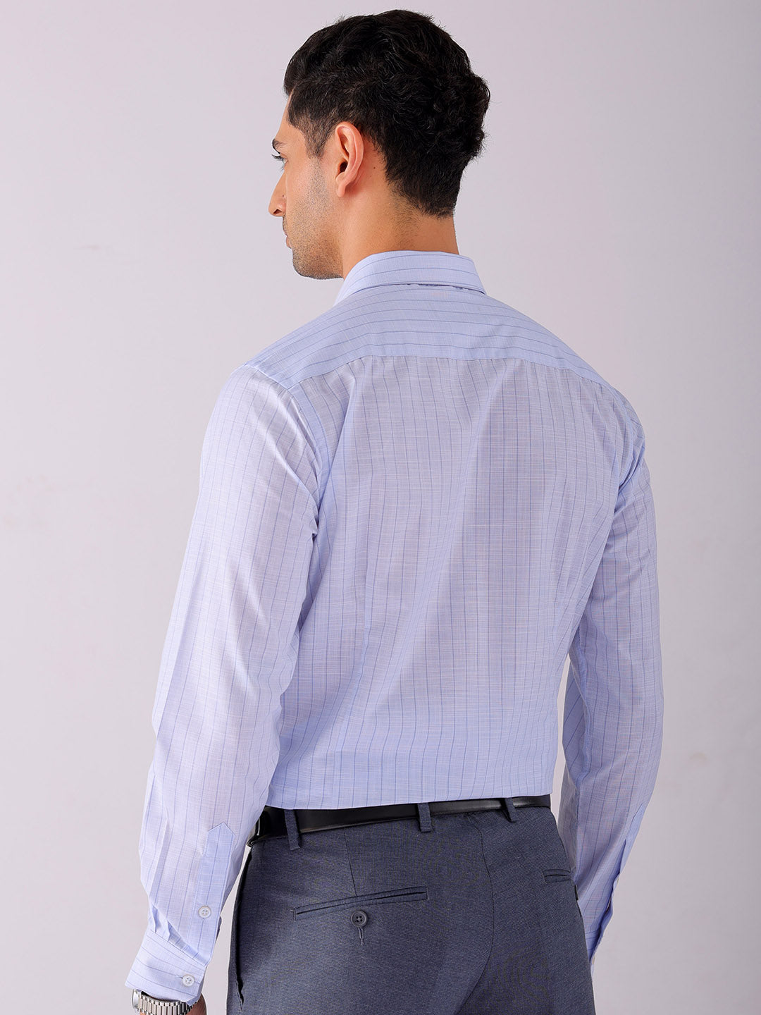 Shop Men's Striped Slim Fit Formal Shirt Online.