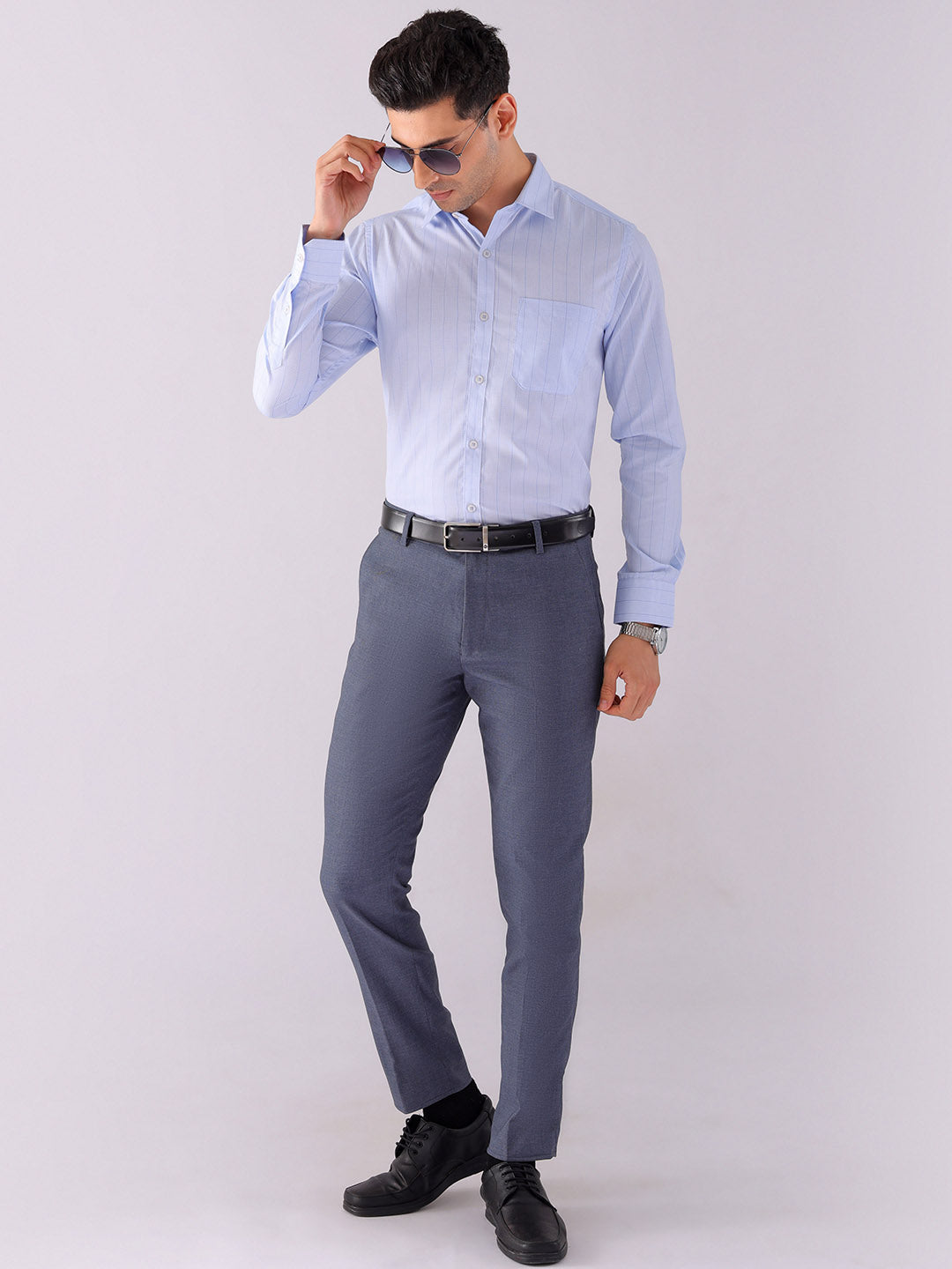 Shop Men's Striped Slim Fit Formal Shirt Online.