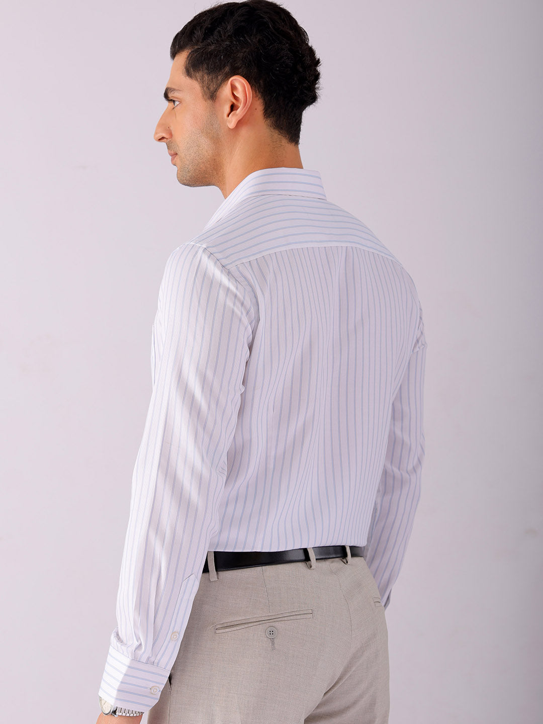 Shop Men's Striped Slim Fit Formal Shirt Online.