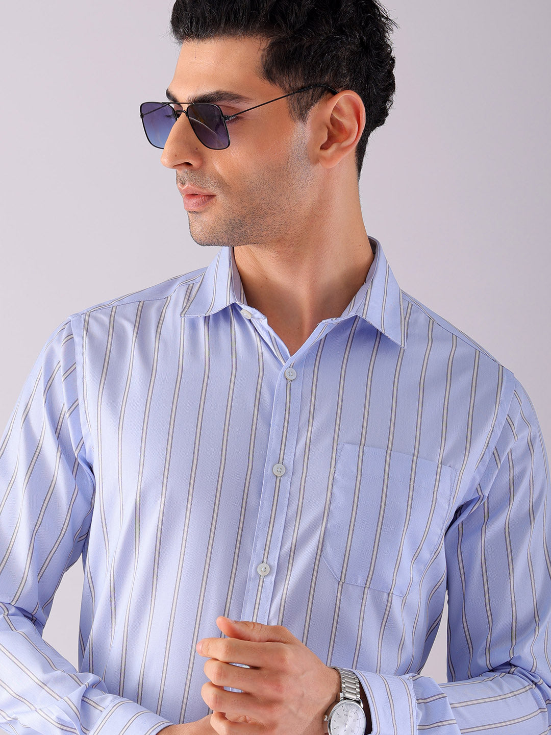 Shop Men's Striped Slim Fit Formal Shirt Online.